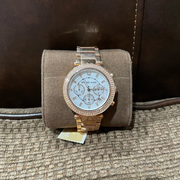 Michael Kors Rose Gold-Tone Watch main image 4